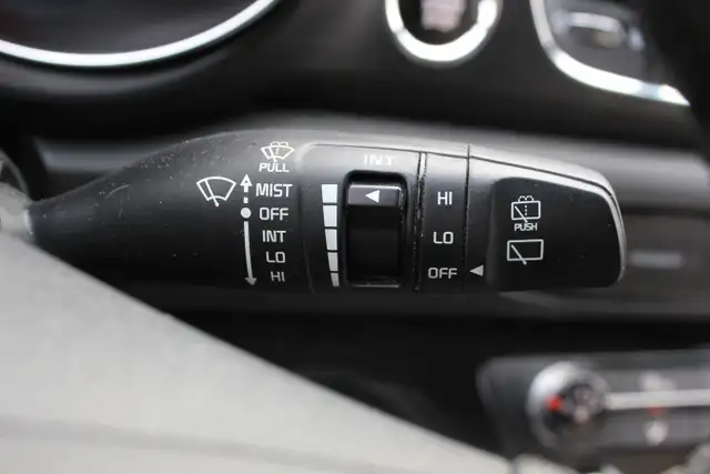 2019 KIA Sedona LX+ FWD for sale in Cars & Trucks in Comox / Courtenay / Cumberland - Image 24