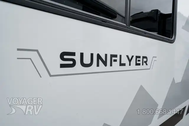 2027 Winnebago Sunflyer 22RS in Travel Trailers & Campers in Kelowna - Image 59