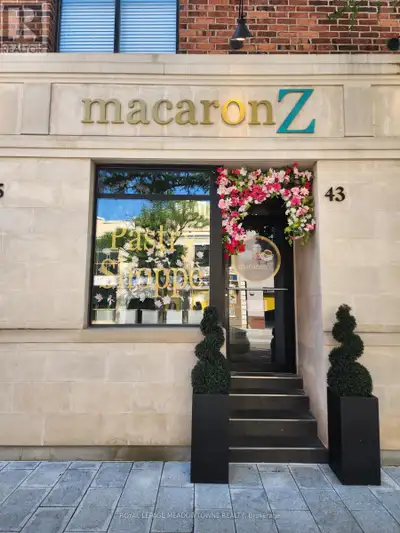 macaronZ is a turnkey bakery specializing in French macarons, mini-donuts, and afternoon tea items....
