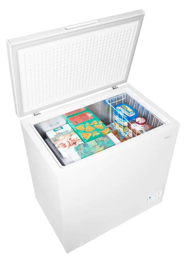 Comfort Time / INSIGNIA 7 cu. ft. CHEST FREEZER $249.99 NO TAX!!63373409497475121