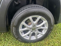 ALL TRADES WELCOME!! OPERATING BY APPOINTMENT Gorgeous 2015 Jeep Cherokee 4x4!!! Extra clean inside... (image 6)