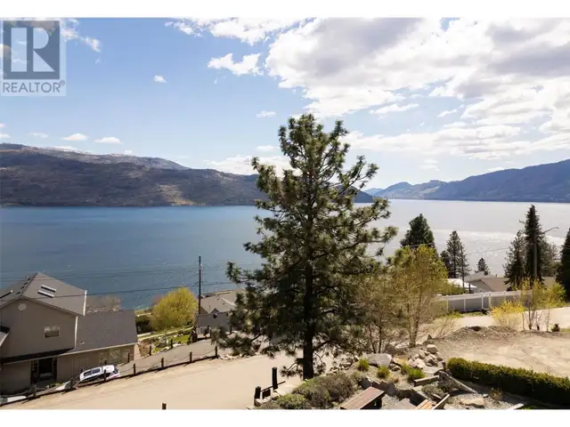 5824 Columbia Avenue Peachland, British Columbia in Houses for Sale in Penticton - Image 39