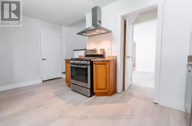 29 ERIE STREET Port Colborne (Main Street), Ontario in Houses for Sale in St. Catharines - Image 39