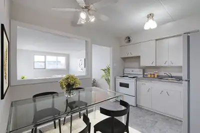 Modern Apartments with Air Conditioning - Haworth Manor - Apartm