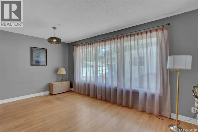 1830 Cowan CRESCENT Regina, Saskatchewan in Houses for Sale in Regina - Image 7