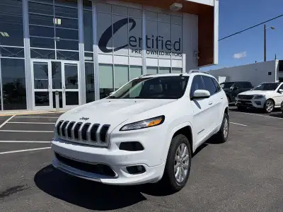 Enjoy premium comfort, impressive capability, and timeless Jeep styling with this 2017 Jeep Cherokee...