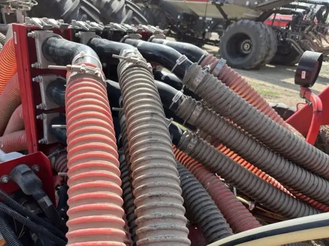 2023 Bourgault 3330 SE in Farming Equipment in Swift Current - Image 19
