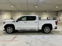 // ACCIDENT FREE!! // At Haldimand Motors Ltd. in Cayuga, this used 2022 GMC Sierra 1500 Denali Crew... (image 9)
