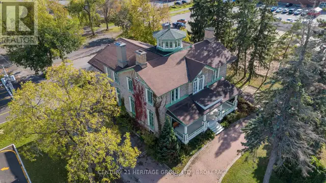389 KING STREET Gananoque, Ontario in Houses for Sale in Kingston - Image 4