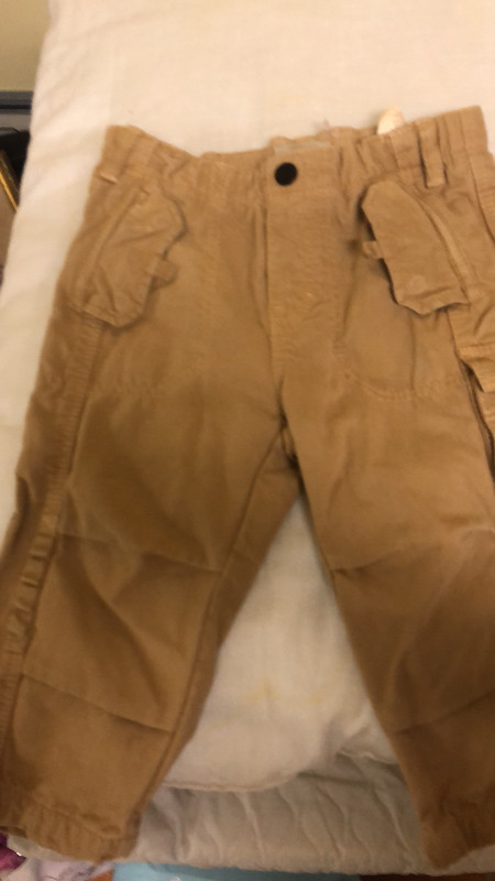 BURBERRY BOY’s CARGO PANTS. GENUINE PURCHASED IN NEW YORK in Clothing - 12-18 Months in City of Toronto
