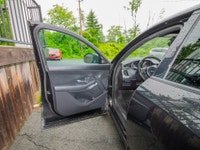 [117,337km AC / Tilt & Telescopic Steering / Power Locks-Windows-Keyless Entry / Cruise Control / Fi... (image 9)