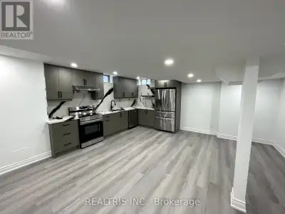 BASEMENT - 3 IDA JANE GROVE Whitchurch-Stouffville (Stouffville)