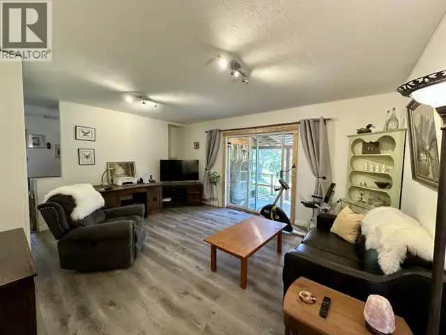 20193 FAREWELL CREEK ROAD Telkwa, British Columbia in Houses for Sale in Smithers - Image 9