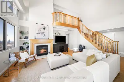 Welcome to 101 Subway Cres PH302, an exquisite 3 bedroom, 3 bathroom condo with over 2,300 sq ft of...