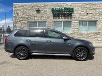 2017 VOLKSWAGEN GOLF ALLTRACK AWD NO ACCIDENTS, NO CLAIMS, WITH GREAT SERVICE HISTORY QualiTee Motor... (image 4)