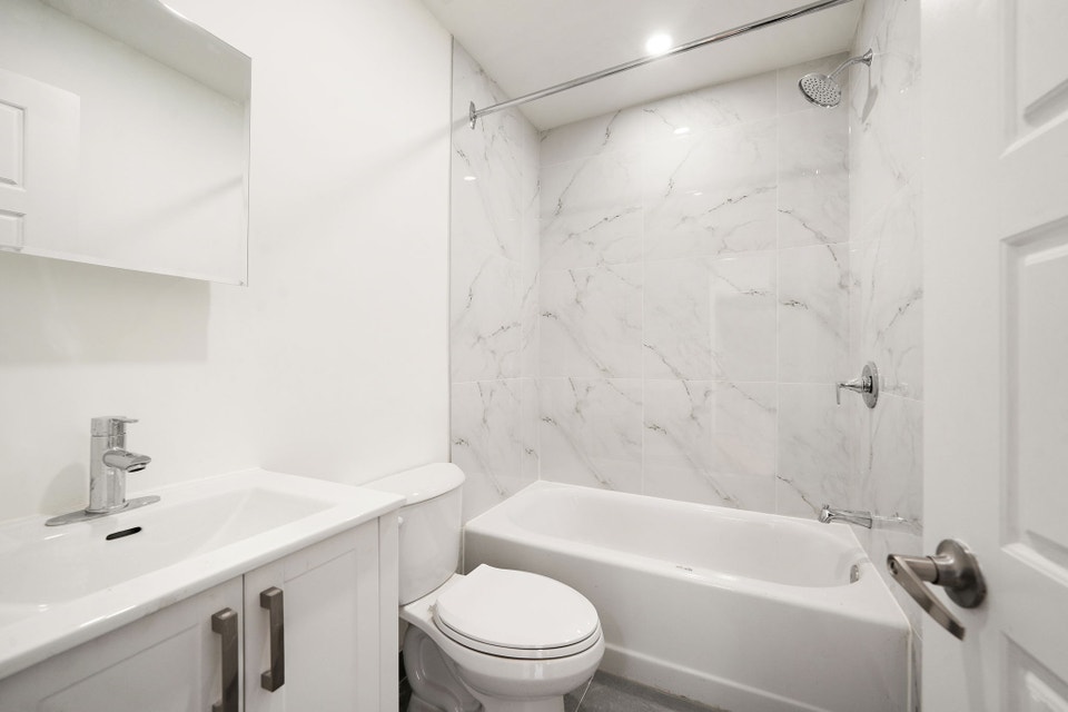 4.5 Style Condo,  Semi-Meublé 1550$ (28-103) 3