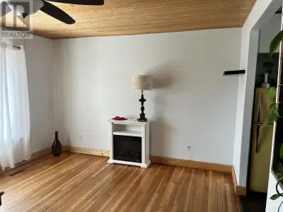 Escape to island living with the beautifully renovated 2 bedroom home on Mackenzie Island. Completel...