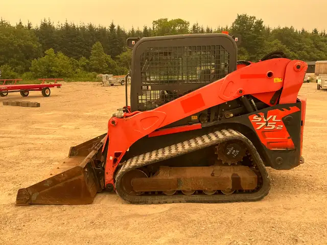 2018 KUBOTA SVL75-2 Skidsteer GONE TO 6&6 AUCTION in Heavy Equipment in Barrie - Image 9