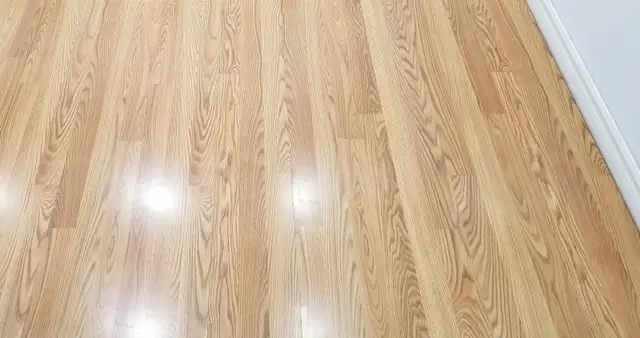 Swiftlock OAK Laminate Flooring 8mm 21.35 SqFt 7 New In Box $200 in Floors & Walls in Mississauga / Peel Region - Image 6