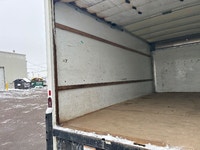 2019 GENERAL MOTORS CORP G33903;Light Duty Trucks - VAN TRUCKS - CUTAWAY-CUBE VAN DELIVERY TRUCK Pen... (image 9)