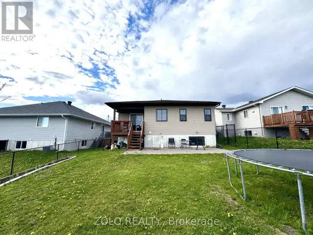 212 BELLWOOD DRIVE Cornwall, Ontario in Houses for Sale in Cornwall - Image 23