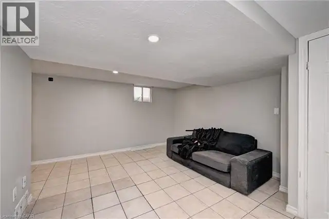 147 COURTLAND Avenue E Kitchener, Ontario in Houses for Sale in Kitchener / Waterloo - Image 38