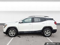 Experience the confidence and versatility of the 2022 GMC Terrain. This used SUV offers a smooth rid... (image 2)