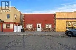 Prime Main Street location in the community of Daysland! Come have a look at this tastefully renovat...