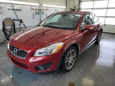 TOIT OUVRANT -- A/C -- CRUISE -- MAGS -- GROUPE ÉLECTRIQUE -- ***SEULEMENT 106804 KM *** FREINS NEUF...