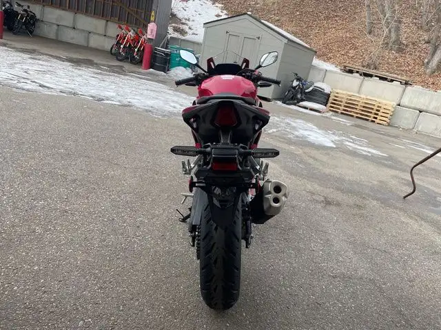 2025 Honda CBR500R in Street, Cruisers & Choppers in Calgary - Image 11