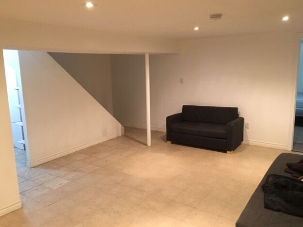 One-bedroom large Basement Apartment at Dundas/Winston Churchill 5