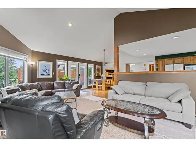 11139 157 AV NW Edmonton, Alberta in Houses for Sale in St. Albert - Image 20