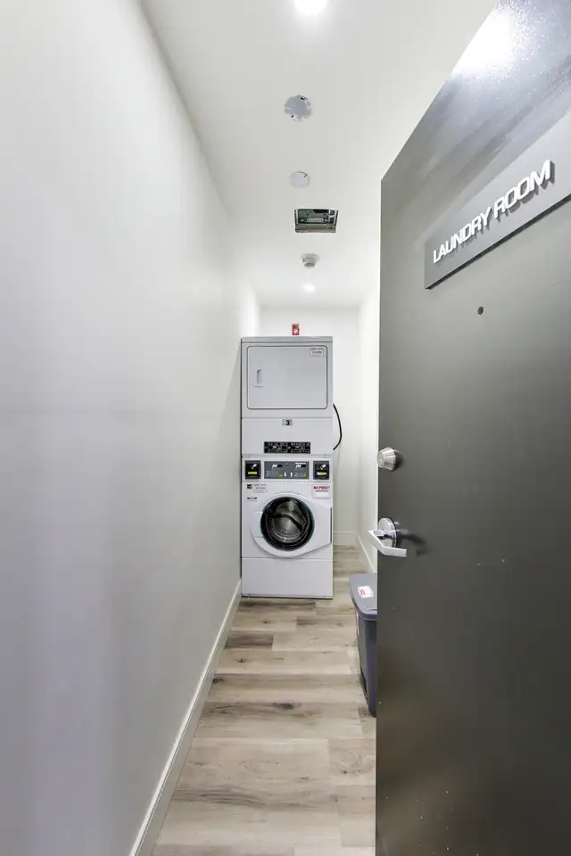 Gorgeous Studio Apartment! in Long Term Rentals in Windsor Region - Image 7