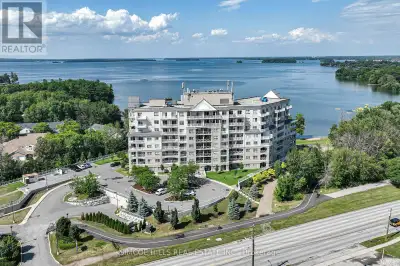 Lakefront Lifestyle at Its Finest - Discover the ultimate in waterfront living at sought-after Panor...
