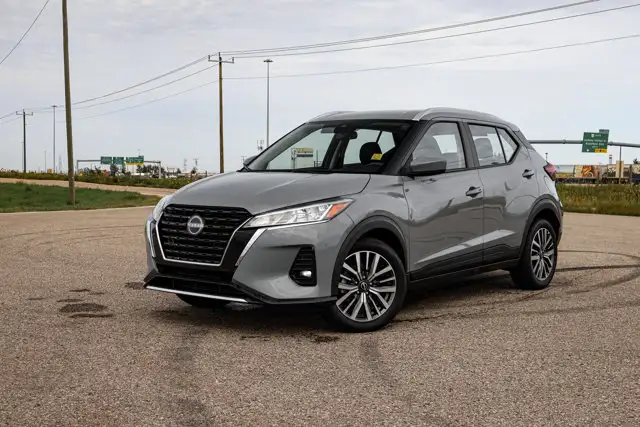 2025 Nissan Kicks Play SV