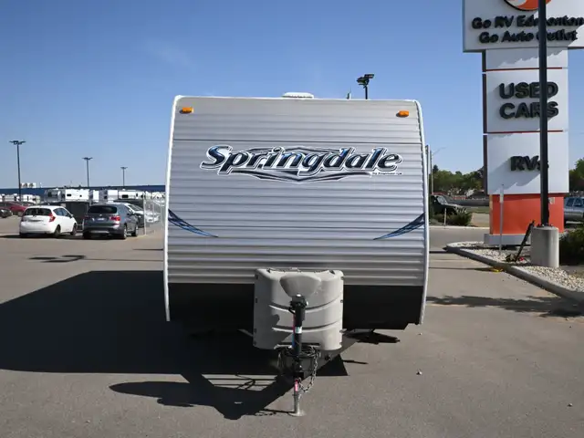 2013 Springdale 241 in Travel Trailers & Campers in St. Albert - Image 3