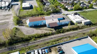 Rare opportunity to own within the city! 14,000 sq.ft. industrial warehouse on just under an acre. C...