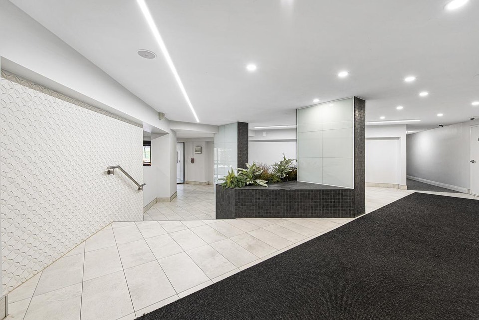 Studio Apartment for Rent - 2757 Kipling Avenue 3
