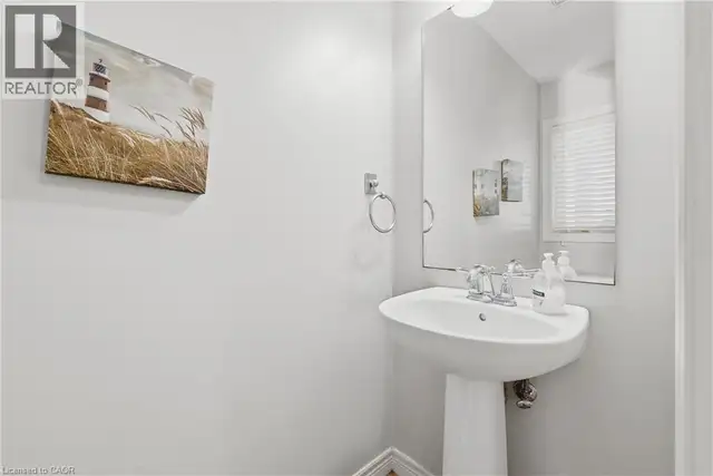 23 DOON CREEK Street Kitchener, Ontario in Houses for Sale in Kitchener / Waterloo - Image 11