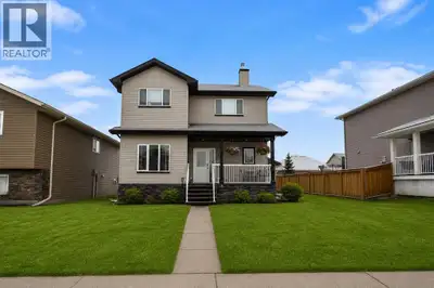 Welcome to this beautifully designed two-storey family home in the highly desirable Valleyview East....