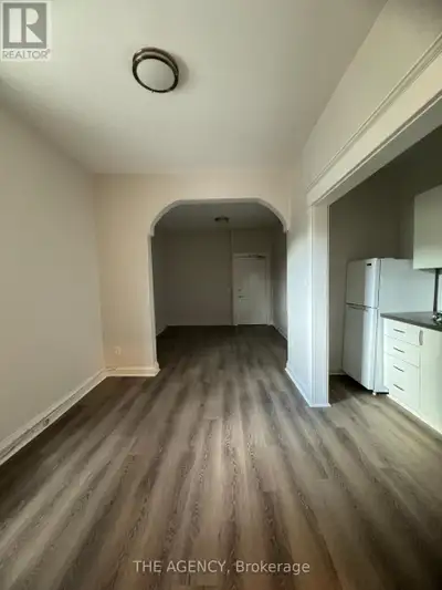 2 - 133 JOHN STREET S Hamilton (Corktown), Ontario