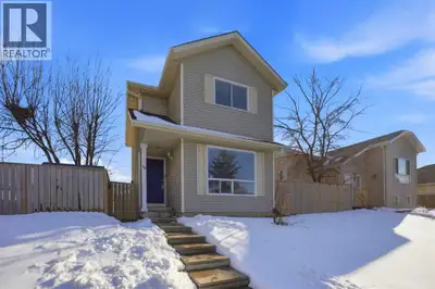Welcome to this exceptionally well-maintained two-storey home located in the established and family-...