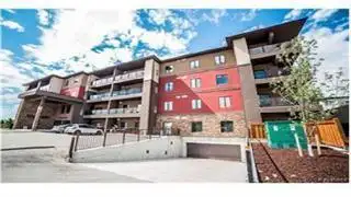 2C//Winnipeg/Showings start now. Offers anytime. Welcome to this well maintained 974 sq.ft. condo fe...