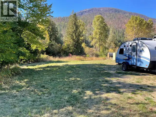 519 Main Street Lot# 9 & 10 Slocan, British Columbia in Land for Sale in Nelson - Image 8