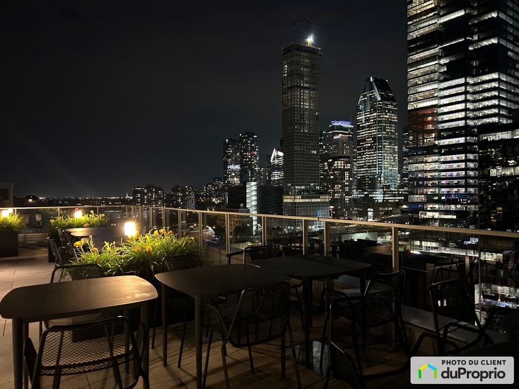 $565,000 - Condominium in Ville-Marie (downtown, old Mtl) — photo 1