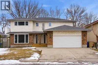 Welcome to 30 Dalhousie Way in Regina’s desirable University Park neighborhood! This spacious two-st...