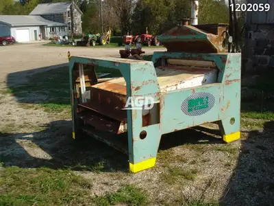 Welcome to Stoneage Equipment shaker, stone remover $2900