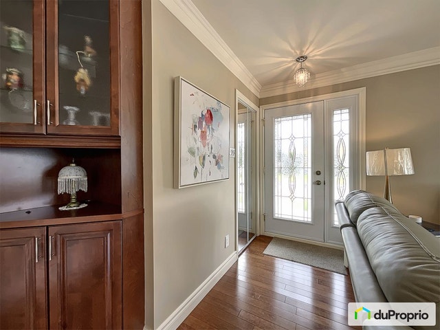 $699,000 - Bungalow for sale in Trois-Rivières (Trois-Rivières) — photo 2