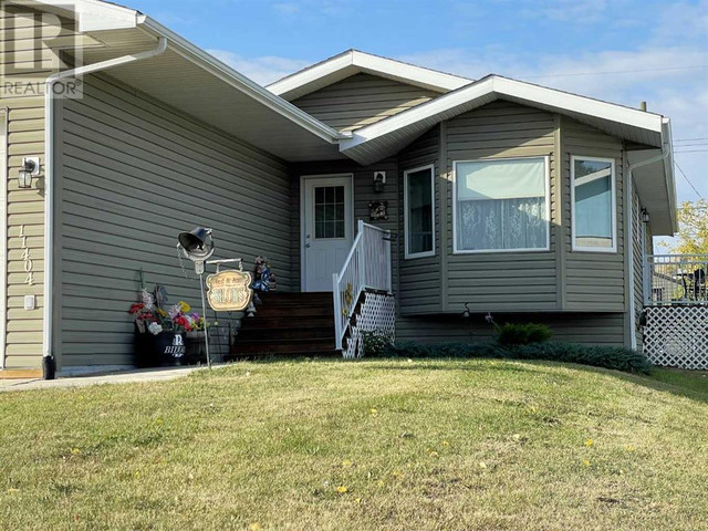 11404 105 Street Fairview, Alberta in Houses for Sale in Grande Prairie - Image 2