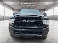 TRAILER SWAY CONTROL, TRAILER HITCH, ELECTRONIC STABILITY, TRACTION CONTROL, REMOTE KEYLESS ENTRY De... (image 6)